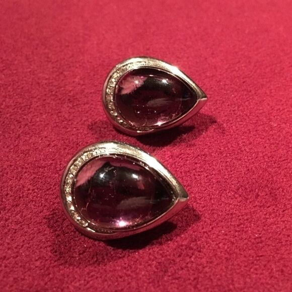 Vintage 50’s Teardrop Purple Clip On Earrings - Picture 1 of 3
